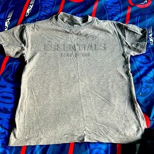 Essentials Fear of God excellent condition boys tee